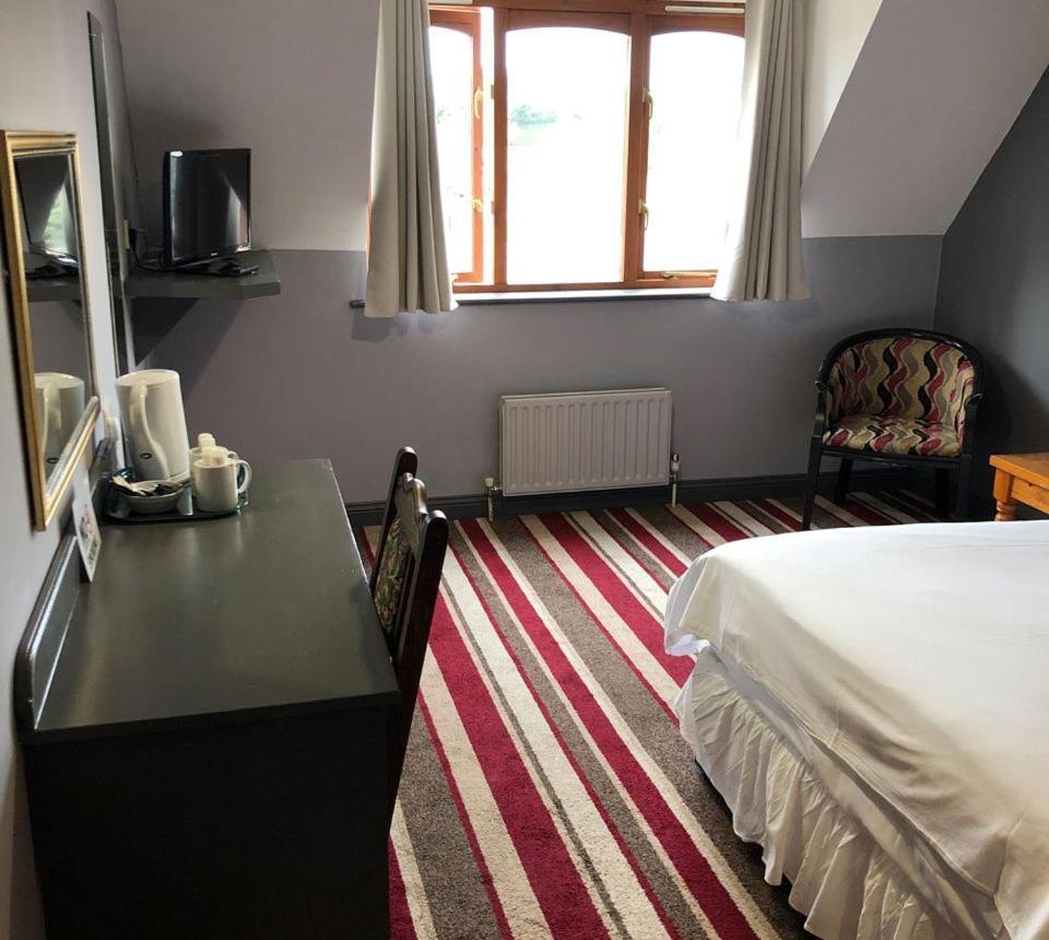 The Airman Hotel Shefford Екстериор снимка