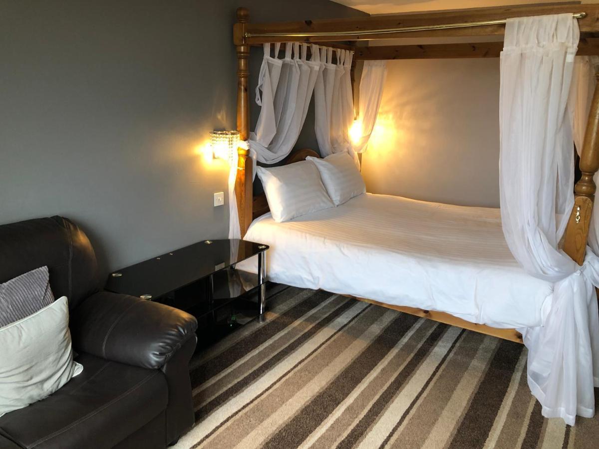 The Airman Hotel Shefford Екстериор снимка
